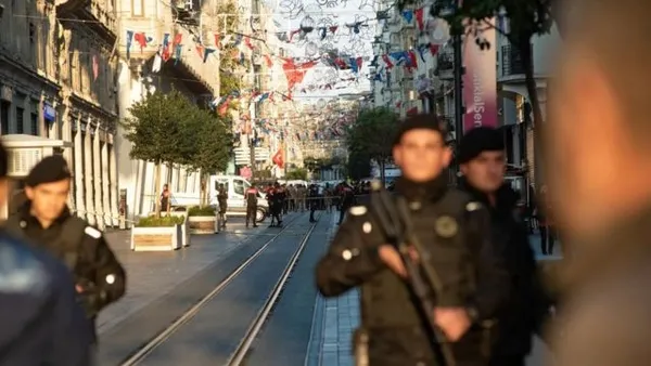 istiklaldeki-teror-saldirisinda-flas-gelisme-saldirganin-ortaklarindan-ahmad-el-hac-nwas-tutuklandi-1669738156357.jpg İstiklal'deki terör saldırısında flaş gelişme! Saldırganın ortaklarından Ahmad El-Hac Nwas tutuklandı - 5