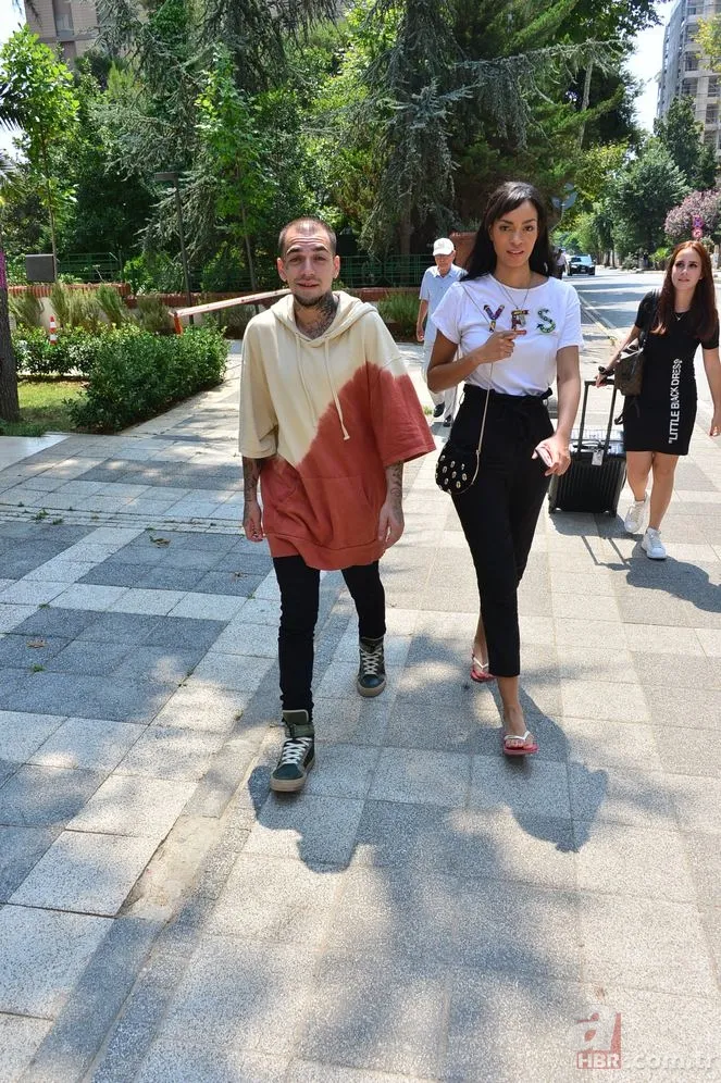 Ezhel yeni sevgilisi ve dövmesiyle olay oldu 5