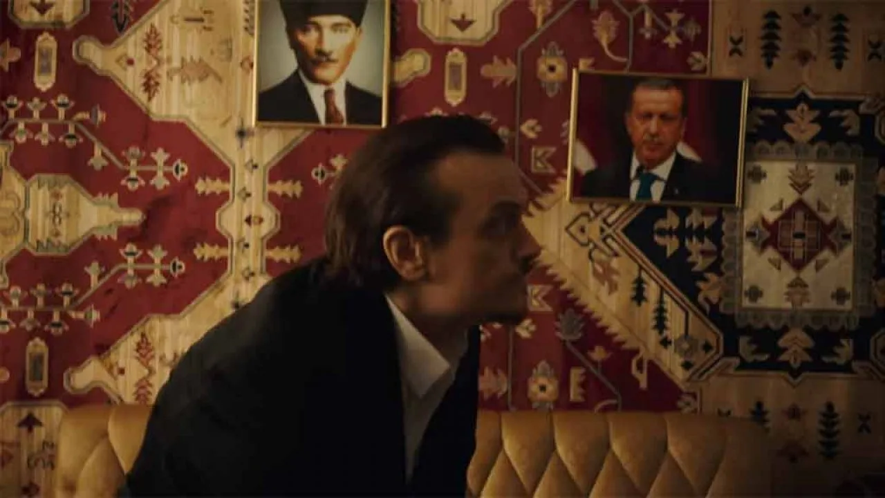 Yine Netflix yine skandal! Netflix'te Atatürk ve Erdoğan fotoğrafları kullanılarak...