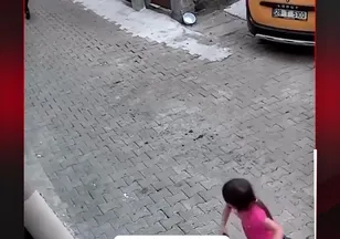 NE GÜZELSİN ÇOCUK...