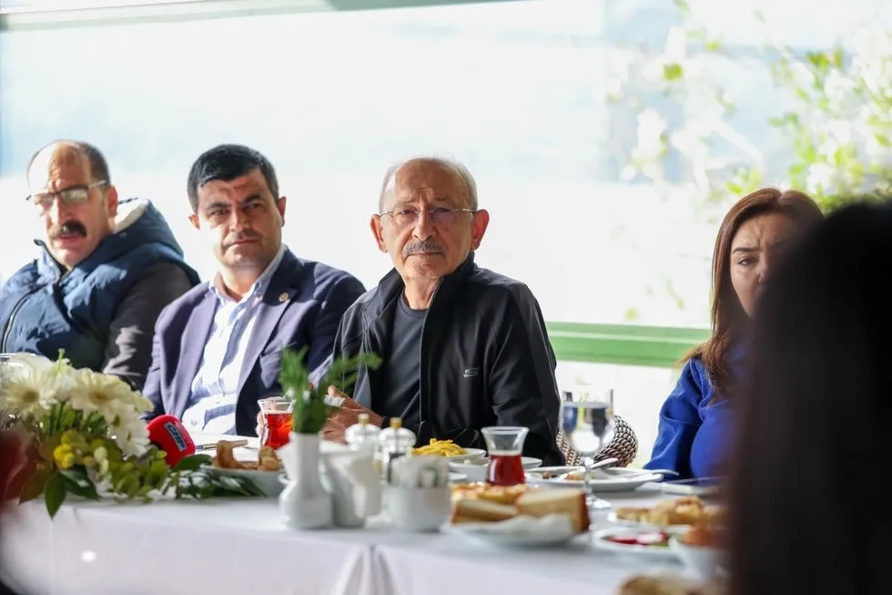 Kemal Kılıçdaroğlu’ndan CHP’nin geleceğine ilişkin açıklama: “Parti, tarihinde olmadığı kadar kirli bir sürecin içine sokuldu” - 3