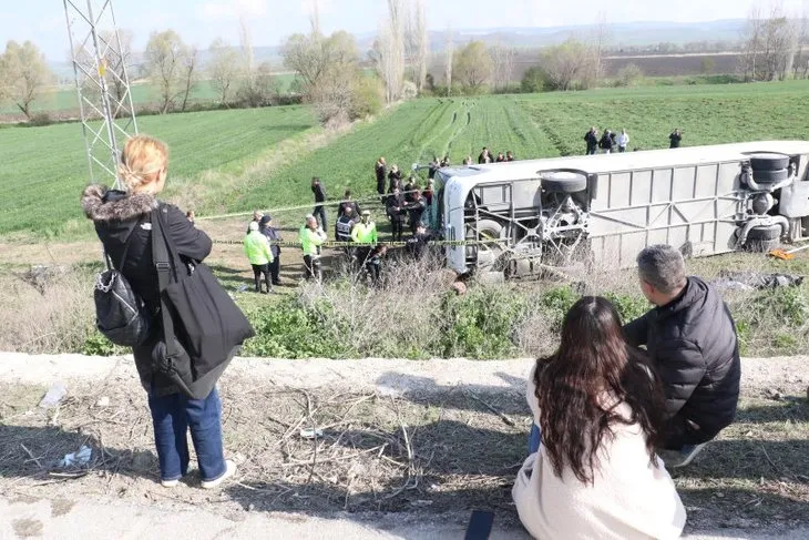 Eskişehir'de korkunç kaza! 3 ölü 31 yaralı