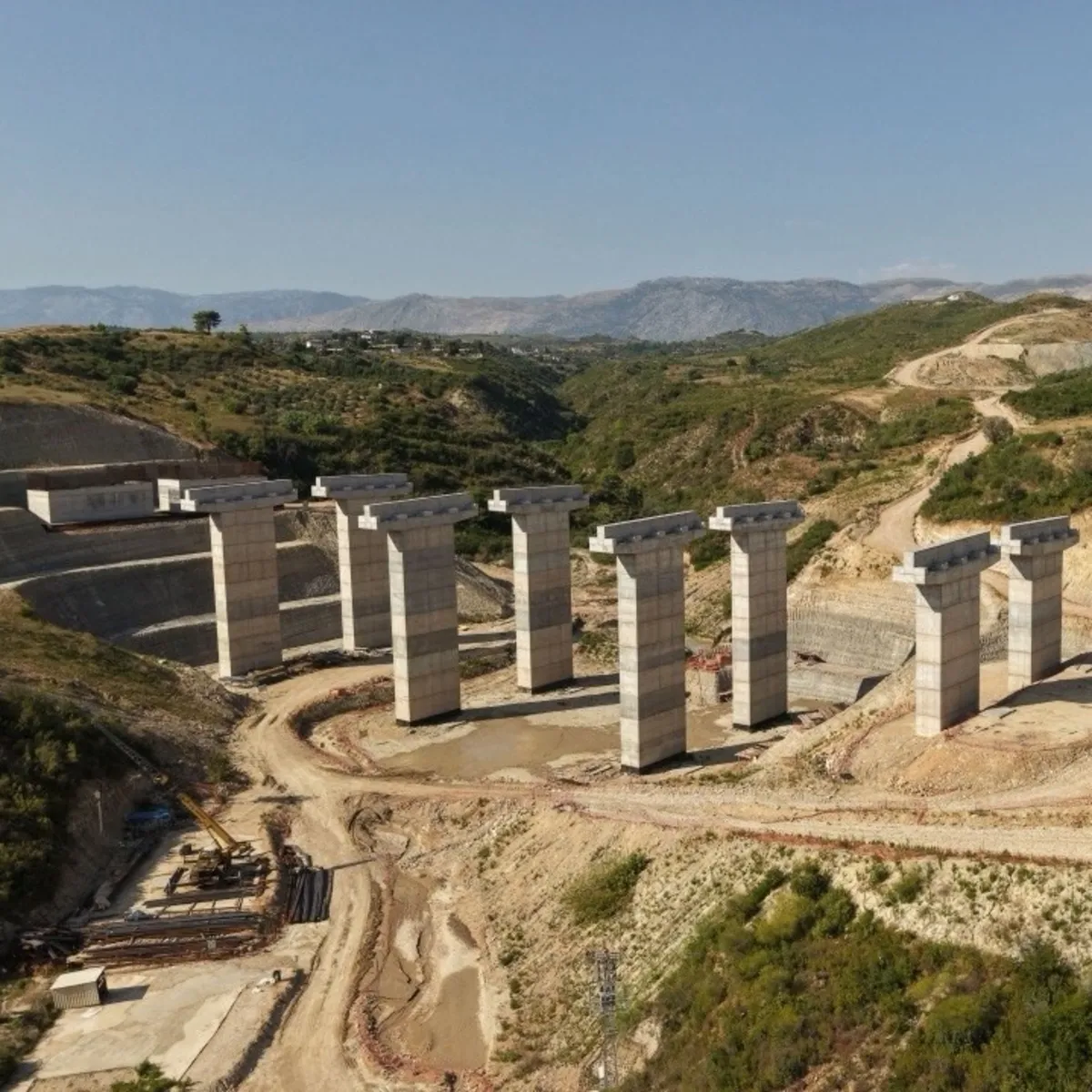 Antalya ile Alanya arası 2,5 saatten 36 dakikaya düşecek