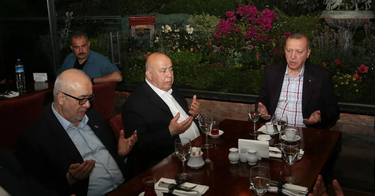 baskan erdogan dan selahattin ayan a taziye ziyareti baskan erdogan dan selahattin ayan a taziye ziyareti