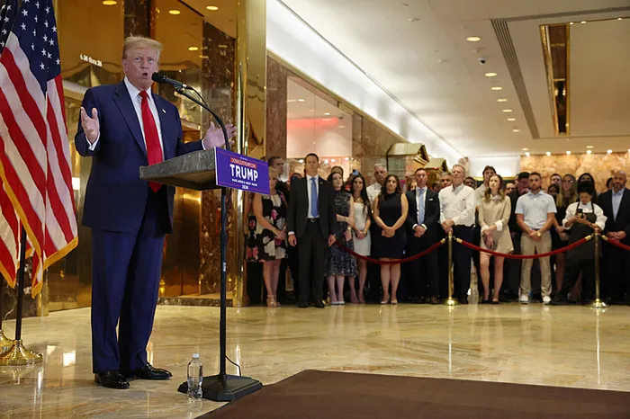 donald-trump-canli-yayinda-aciklamalarda-bulundu-hapis-yatmam-bekleniyor-bidena-salvo-ustunluk-sagladigim-done-1717174828581.jpg Donald Trump canlı yayında açıklamalarda bulundu! "Hapis yatmam bekleniyor" | Biden'a salvo: Üstünlük sağladığım döneme denk geldi - 4