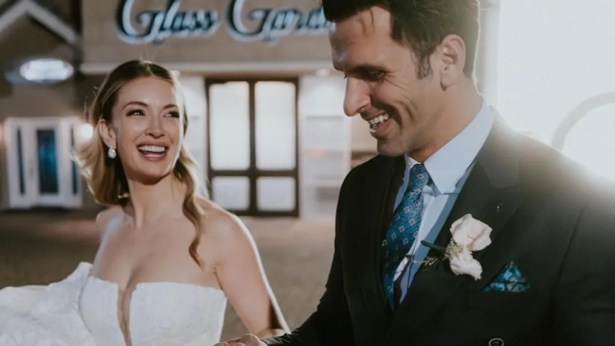 Yasemin Kay Allen ve eşinden romantik paylaşım