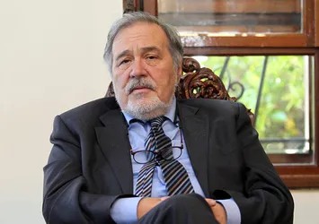 İlber Ortaylı sahte hesaplara savaş açtı