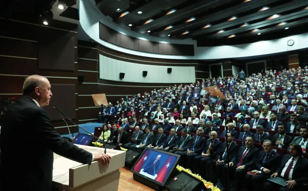 son-dakika-baskan-erdogandan-ak-parti-genisletilmis-il-baskanlari-toplantisinda-onemli-aciklamalar-1655386303898.jpg Son dakika: Başkan Erdoğan'dan AK Parti Genişletilmiş İl Başkanları Toplantısı'nda önemli açıklamalar - 1