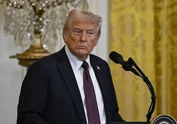 ABD Başkanı Trump'tan Fed mesajı: Faizi bir tam puan düşürmeli