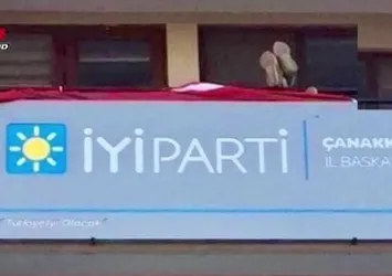 İyi Parti'de Türk bayrağına saygısızlık!