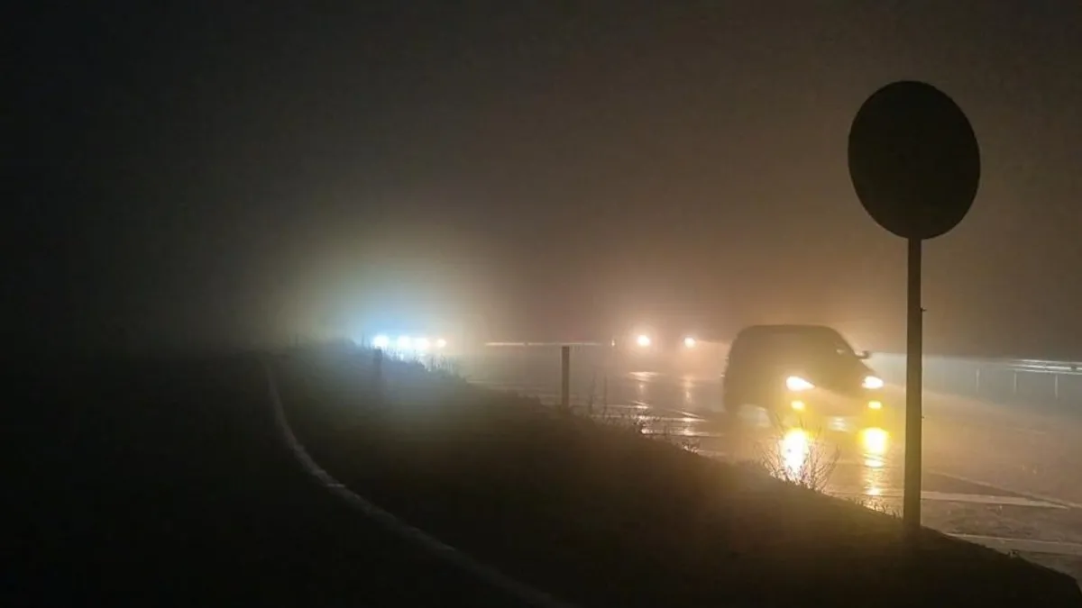 Tekirdağ'da yoğun sis ve sağanak yağış sürücülere zor anlar yaşattı