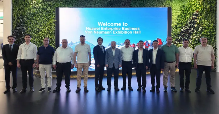 Çinli şirketler Türkiye’ye gelecek! TBMM heyeti Çin’in teknoloji üssünde temaslarda bulundu