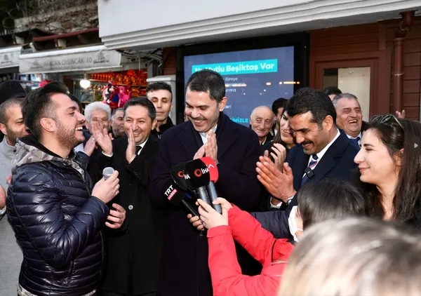murat-kurum-ortakoyde-coskuyla-karsilandi-en-buyuk-baskan-bizim-baskan-istanbul-muradina-erecek-1708628483520.jpg Murat Kurum Ortaköy'de coşkuyla karşılandı: En büyük başkan bizim başkan! İstanbul muradına erecek - 3
