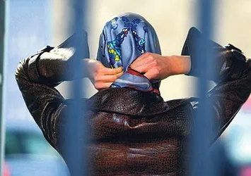 Almanya’da stajyer hakime başörtüsü yasağı