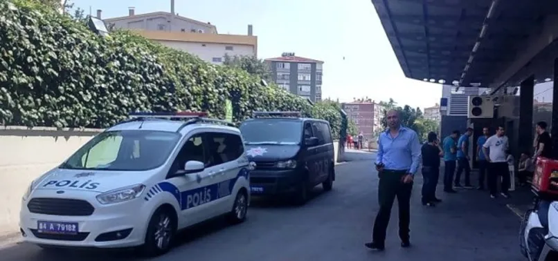 Kadıköy'de AVM'deki teknik arıza paniğe neden oldu