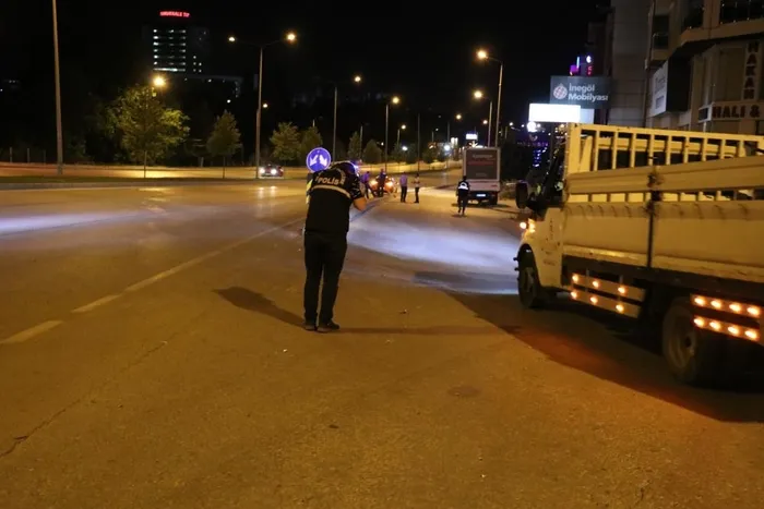 denizlide-korkunc-kaza-kamerada-otomobile-carpan-motosiklette-bulunan-iki-genc-feci-sekilde-oldu-1715234424563.jpg Denizli'de korkunç kaza kamerada! Otomobile çarpan motosiklette bulunan iki genç feci şekilde öldü - 1