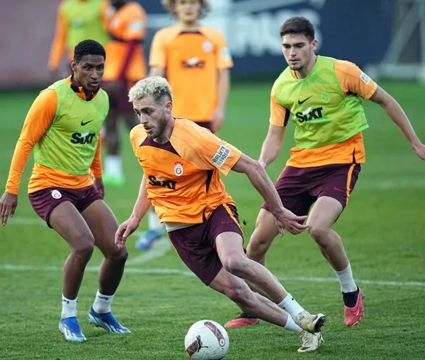 galatasaray-alanyaspor-maci-hazirliklarini-surdurdu-1712862379230.jpg Galatasaray Alanyaspor maçı hazırlıklarını sürdürdü - 1