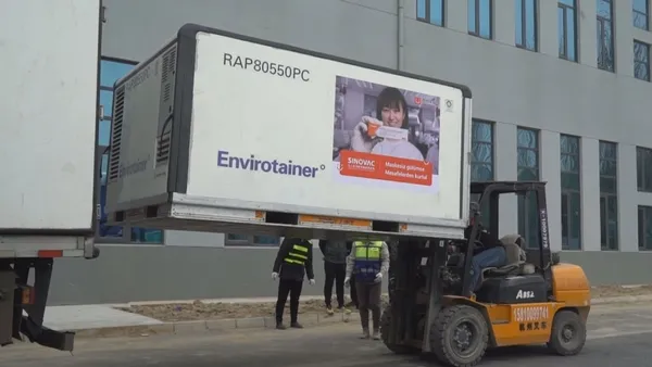 Çin'de Sinovac ve Sinopharm Kovid-19 aşısı riskli gruplara uygulanmaya başlandı - 3