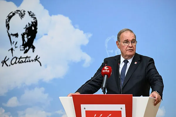 CHP’li Faik Öztrak’tan değişim isteyen Ekrem İmamoğlu ve Tanju Özcan’a yanıt: Tüm kesimlerden oy alabilecek hale gelmek büyük bir değişim