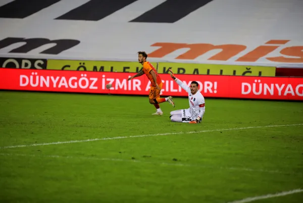 Son dakika: Galatasaray Trabzon’da liderliğe uzandı! Sarı kırmızılılar Trabzonspor’u iki golle geçti