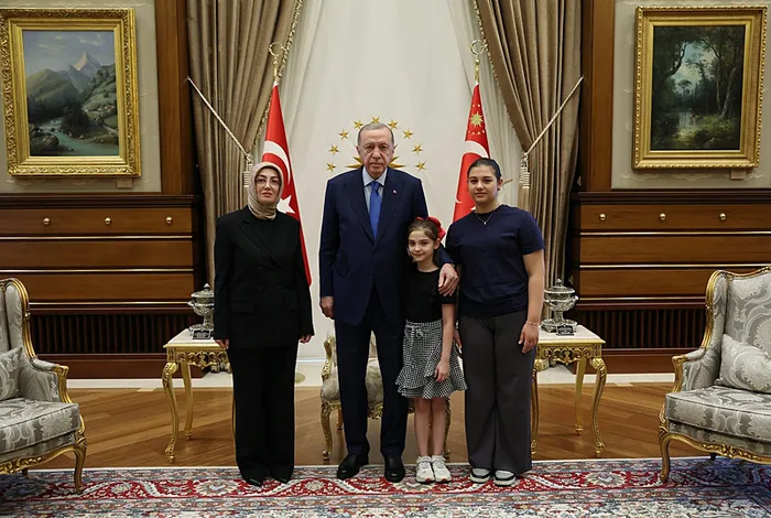 basibos-kopek-sorununa-iliskin-adalet-bakani-yilmaz-tunctan-flas-cikis-insanlara-zarar-veriyorlar-tbmmde-bir-o-1718195876516.jpg Başıboş köpek sorununa ilişkin Adalet Bakanı Yılmaz Tunç'tan flaş çıkış: İnsanlara zarar veriyorlar TBMM'de bir orta yol bulunacak - 2