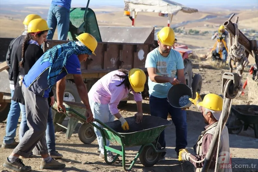 Diyarbakır'da bin 700 yıllık yeraltı tapınağı 13