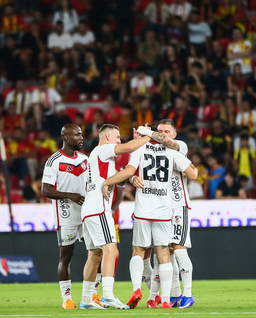 1789374668039.jpg Fenerbahçe kritik karşılaşmada Gaziantep FK'ya karşı: Muhtemel 11'ler maç saat kaçta hangi kanalda? - 6