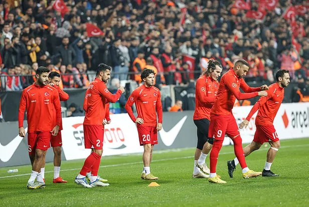 milli-mac-ne-zaman-turkiye-cekya-maci-saat-kacta-hangi-kanalda-2022-turkiye-cek-cumhuriyeti-hazirlik-maci-muht-1668838057859.jpg 2022 Türkiye Çek Cumhuriyeti hazırlık maçı muhtemel 11'ler | Milli maç ne zaman? Türkiye Çekya maçı saat kaçta, hangi kanalda? - 2