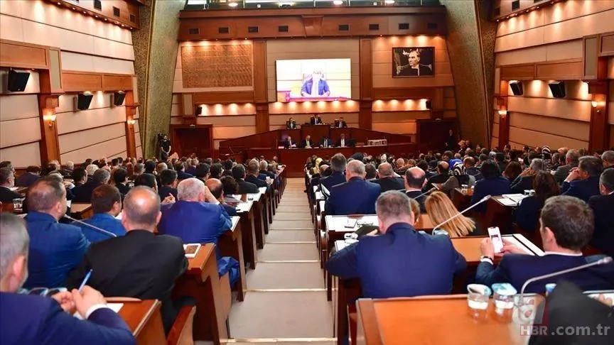İBB Meclisi'nde toplu ulaşım zammı gündemde! AK Parti'li Gökkuş'tan tepki: Teklifi derhal geri çekin 1