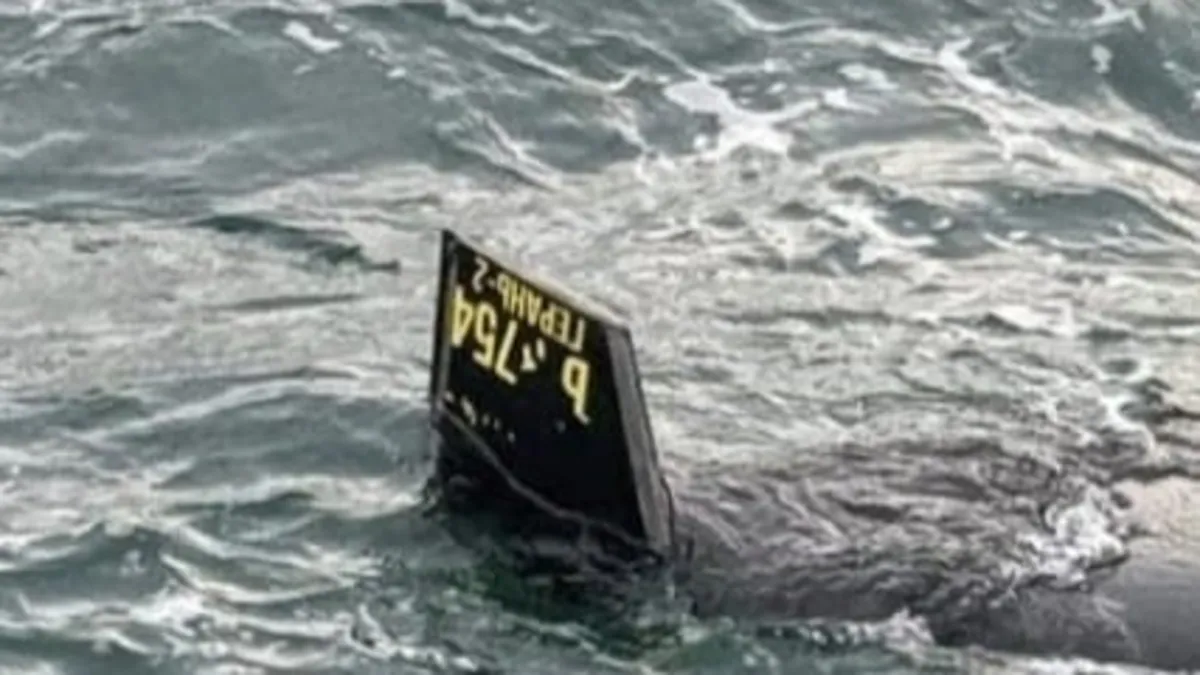 İstanbul Arnavutköy Karaburun açıklarında İHA iddiası!