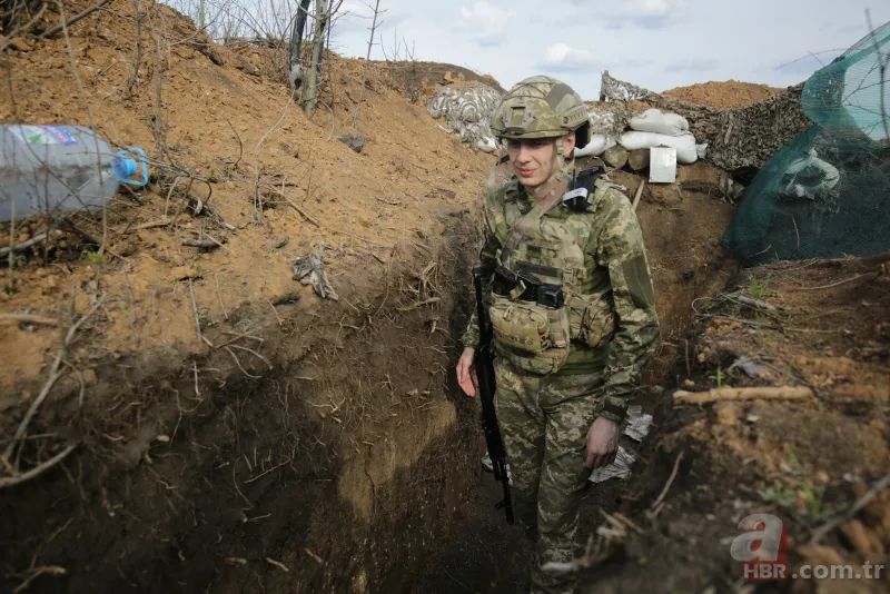 Rusya Ukrayna savaşından yeni görüntüler servis edildi! Askerler siperde kaldı 4