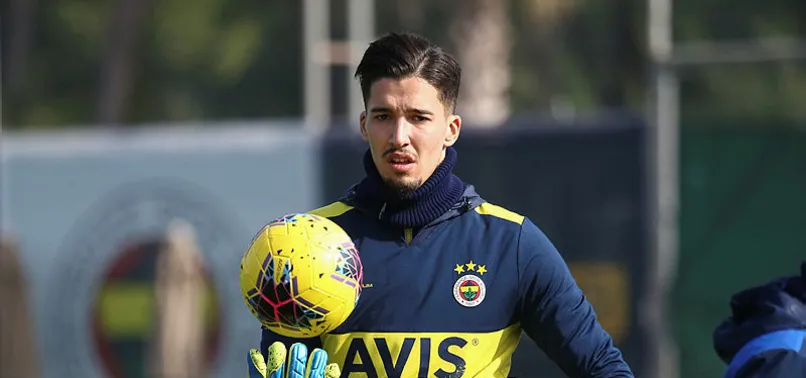 Altay Bayındır ve Umut Nayir'den koronavirüsle mücadeleye destek