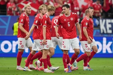 euro-2024te-danimarka-ingiltere-berabere-kaldi-1718906795368.jpg EURO 2024'te Danimarka-İngiltere berabere kaldı! - 1