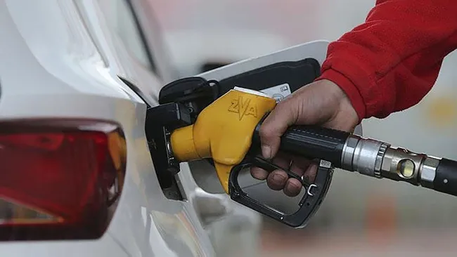 Araç sahiplerine güzel haber! Benzin ve motorinde indirim geliyor - 2