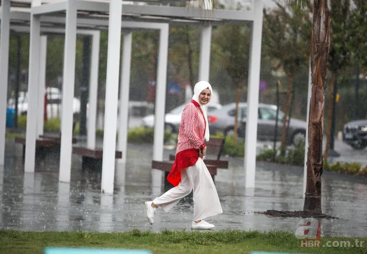 Yollar göle döndü! Sağanak ve rüzgar Antalya'yı esir aldı