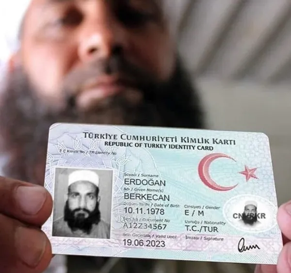 1661948209460.jpg Pakistan kimlik kartından fotoğraf alarak algı operasyonuna giriştiler! İşte o fotoğrafın gerçeği ve hikayesi... - 3