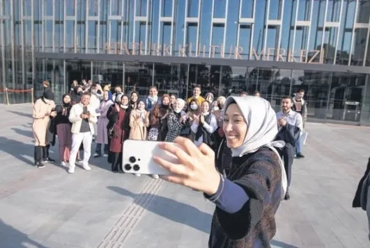 AK Parti İstanbul Milletvekili Rümeysa Kadak: Benim makam odam sokaklar