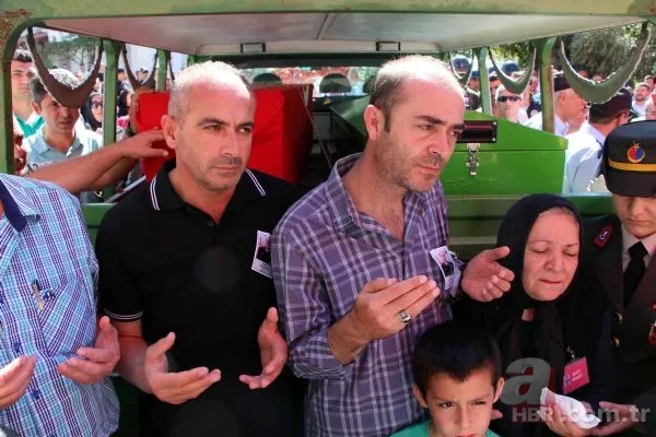 Şehit Piyade Yüzbaşı Özgür Özekin son yolculuğuna uğurlandı 13