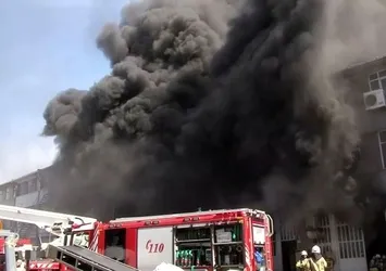 Başakşehir'de fabrika yangını