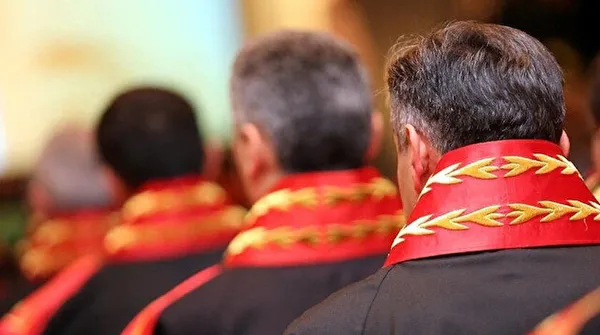 Sapık savcı görevden uzaklaştırıldı! İntihar eden polis memurunun eşinin uygunsuz görüntülerini çekmiş - 2