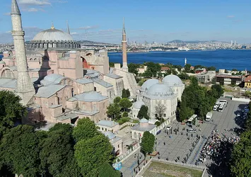 Hükümetten Ayasofya için "hayırlı olsun" mesajları