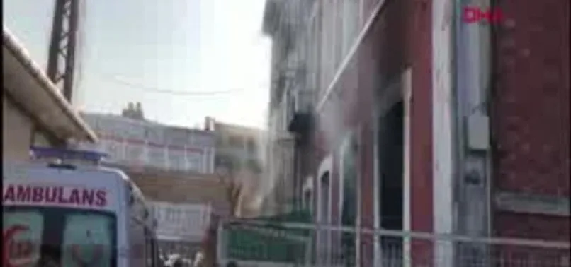 Tarihi Sirkeci Garı'nda yangın