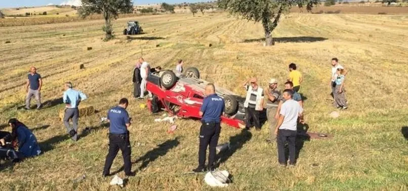 Çorum'da otomobil devrildi: 1 ölü, 4 yaralı