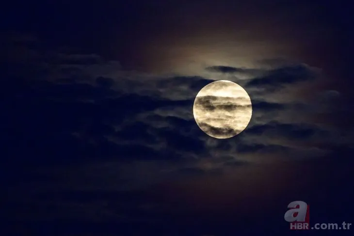 Dünya gözlerini alamadı! Gökyüzünde Süper Solucan Ay şöleni