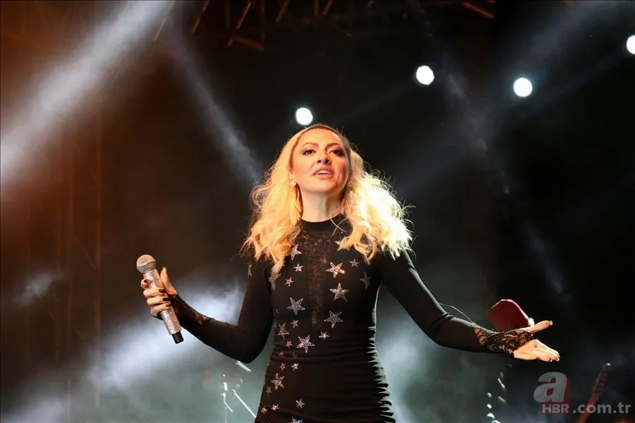 Hadise'nin yeni aşkı yönetmen çıktı! Böyle görüntülendiler... 2