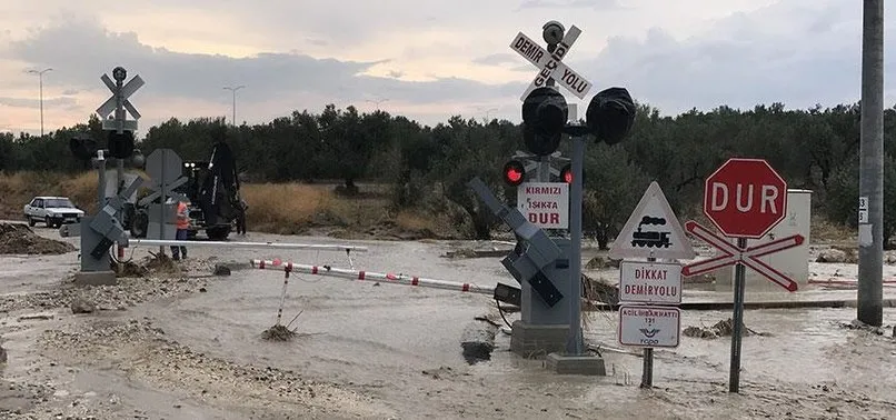 Son Dakika Izmir Eskisehir Tren Seferleri Durduruldu