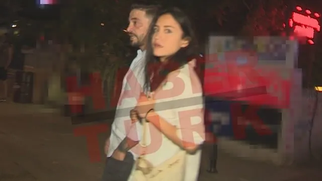 Ahmet Kural yeni sevgilisiyle el ele yakalandı