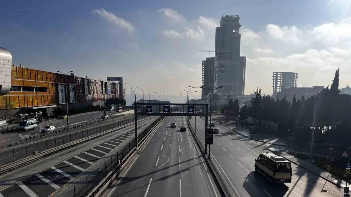 İstanbul yeni yılı trafiksiz karşıladı
