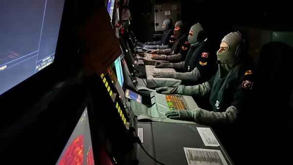 Marmara Denizi’nde kargo gemisi battı! Mürettebatı kurtarma çalışması sürüyor | Geminin deniz altındaki ilk görüntüsü ortaya çıktı