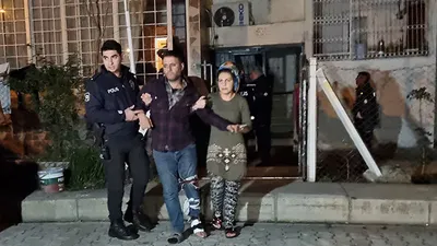 Küfür eden komşusunu bacağından vurdu